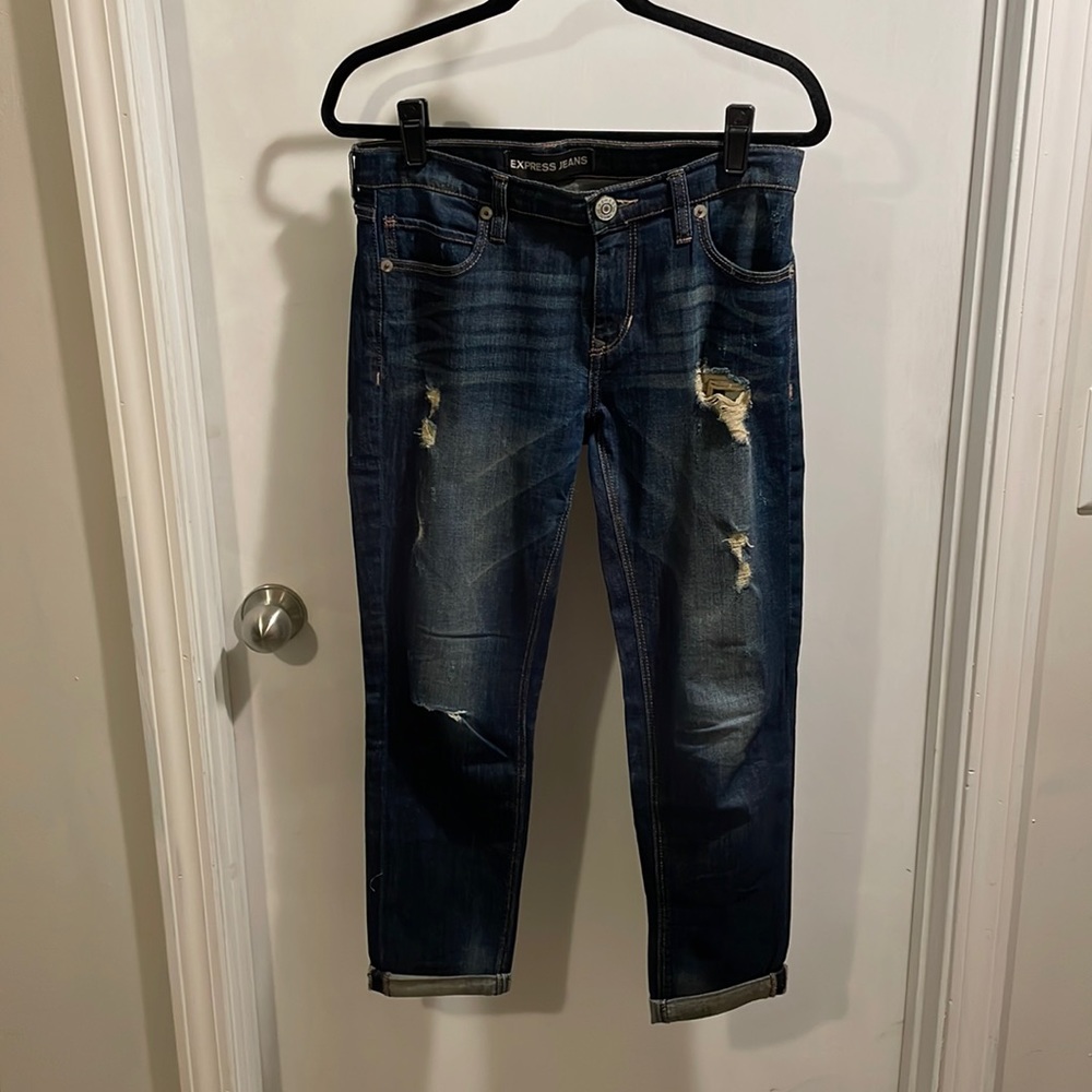 Women’s Jeans (Ripped)